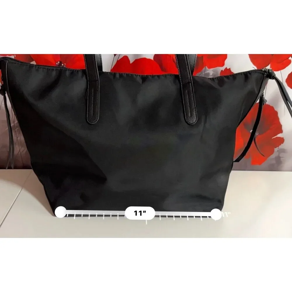 Botkier New York Bond black tote in EUC.